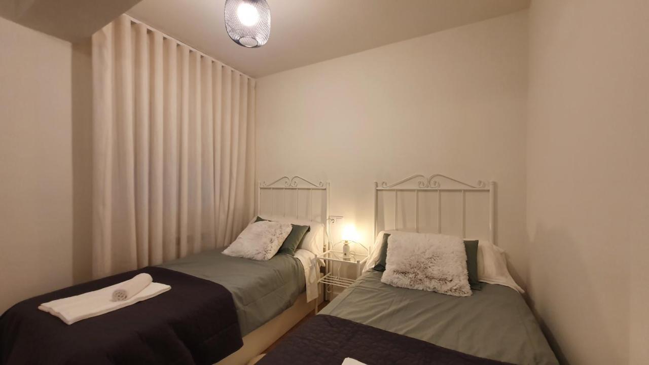 Auditorio Vicele - 2 Hab Y Sofa-Cama - Wifi - Vut-3692-As Oviedo Kültér fotó