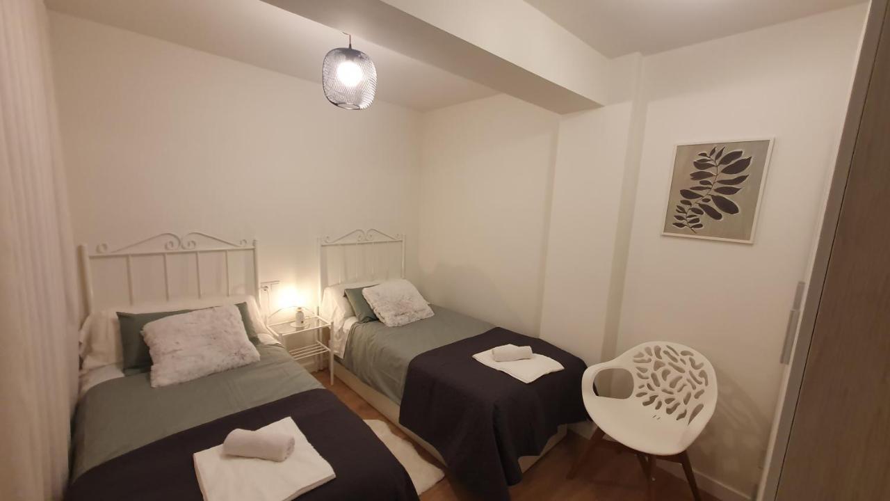 Auditorio Vicele - 2 Hab Y Sofa-Cama - Wifi - Vut-3692-As Oviedo Kültér fotó